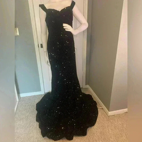 Fashion Nova Dresses & Skirts - Fashion Nova
